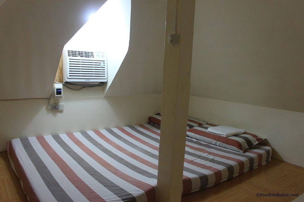 Seaside Beach Resort Bohol Room photo